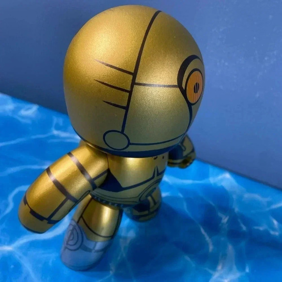 Star Wars -  Mighty Muggs - C-3PO - Ages 6+ - Picture 3 of 5